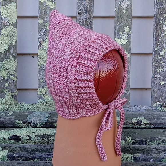 Hand Crafted Hand Crochet Retro 60s Pink Pixie Baby Hat 3-6M - Picture 2 of 9